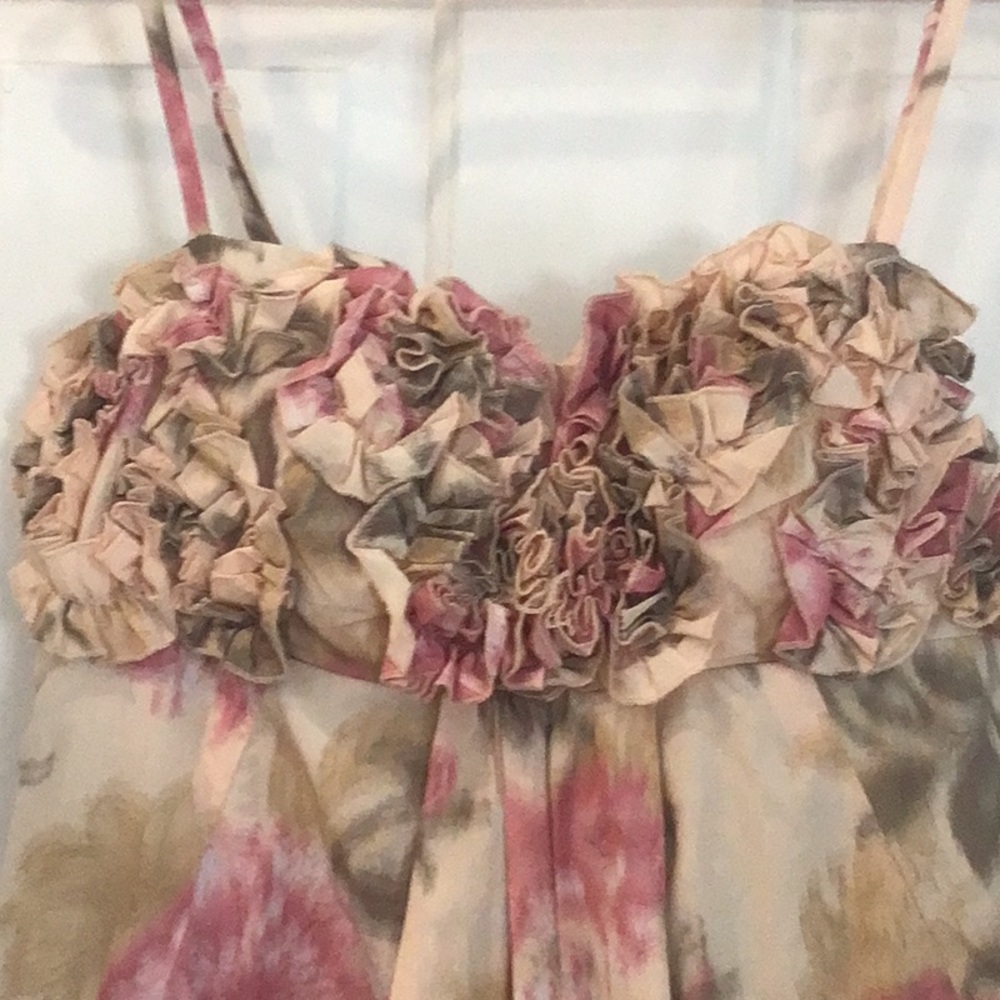 Dress - Picture 3 of 5